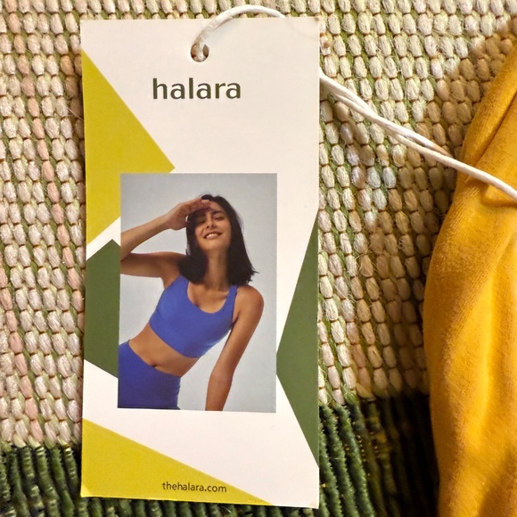 Halara dress yellow with built in bra and shorts - Picture 4 of 4